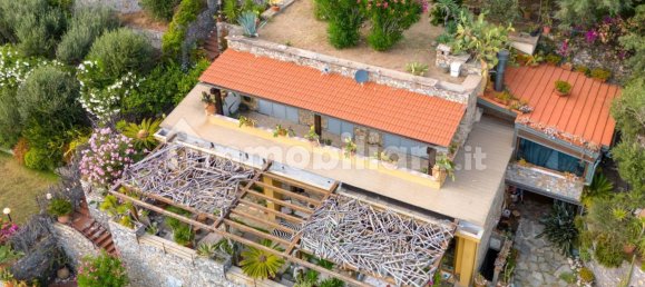 5 غرف نوم فيلا في Recco, Italy رقم 213172 18