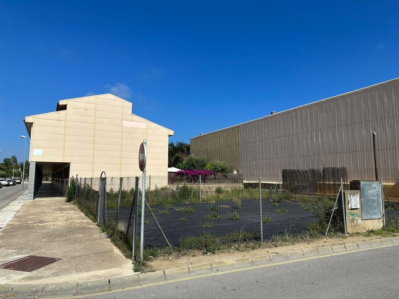 Grundstück in Santa Susanna, Spain 217m², Nr. 112516