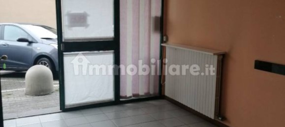 Коммерческая недвижимость с 2 комнатами в Альбавилла, Италия № 213236 16