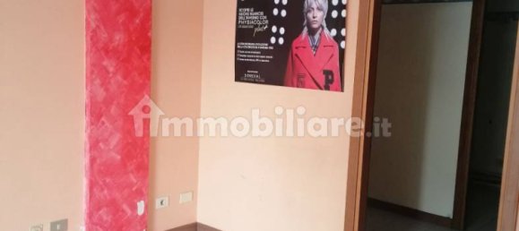 Коммерческая недвижимость с 2 комнатами в Альбавилла, Италия № 213236 14