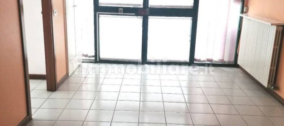 Коммерческая недвижимость с 2 комнатами в Альбавилла, Италия № 213236 10