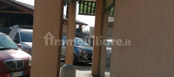 Коммерческая недвижимость с 2 комнатами в Альбавилла, Италия № 213236 4