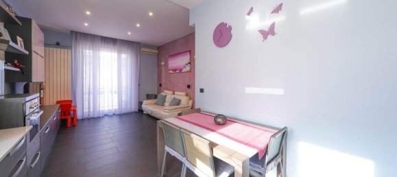 4 rooms Apartment in Palo del Colle, Italy No. 43364 6