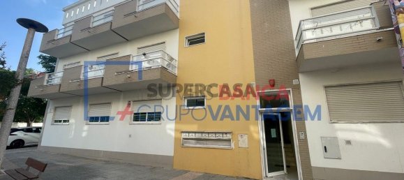 3 Schlafzimmer Doppelhaus in Barreiro, Portugal, Nr. 209769 10