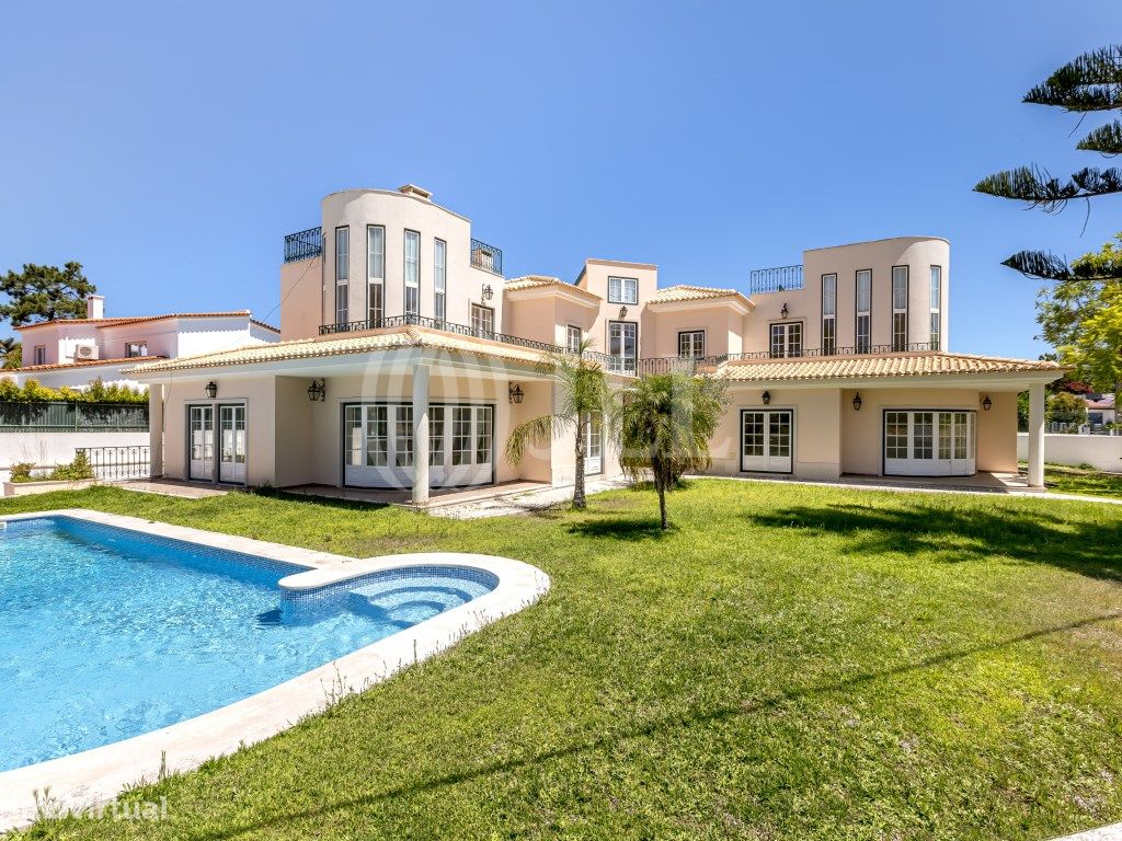 7 bedrooms House in Corroios, Portugal No. 222113