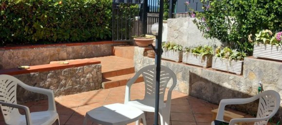 3 Schlafzimmer Haus in Galluccio, Italy, Nr. 325699 10