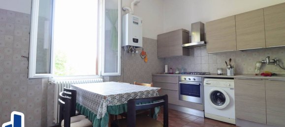 4 Schlafzimmer Wohnung in Bologna, Italy, Nr. 346745 9