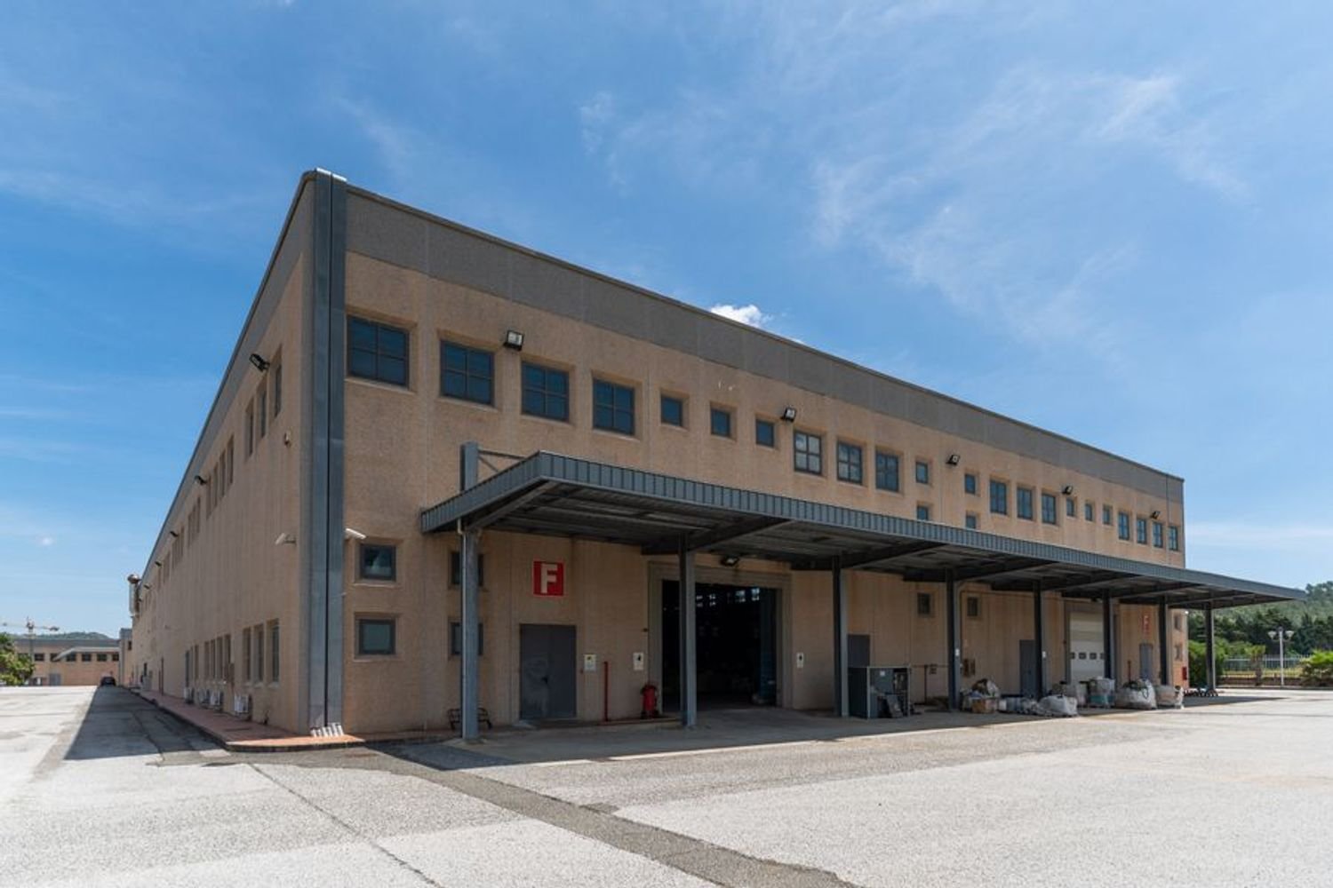 6050m² Warehouse in Caraffa di Catanzaro, Italy No. 282758