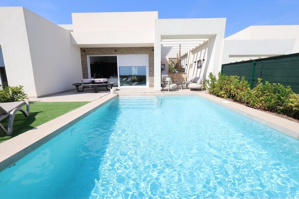 3 bedrooms Villa for sale in Algorfa, Alicante, Valencian Community, Spain № 366336
