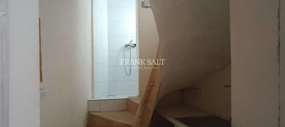  Shop in Birkirkara, Malta No. 13199 9