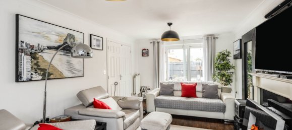  House in Swansea, United Kingdom No. 1916 2