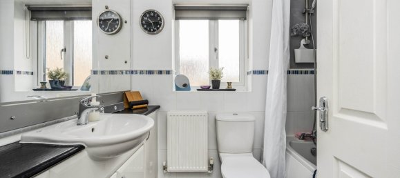  House in Swansea, United Kingdom No. 1916 12