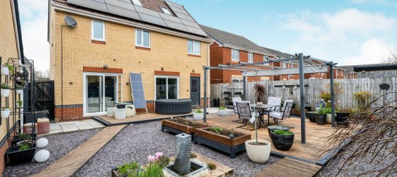  House in Swansea, United Kingdom No. 1916 16