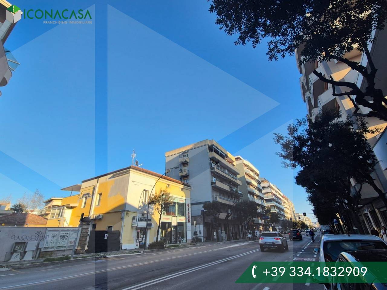 20m² Garage in Pescara, Italy No. 20565