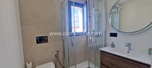 Casa de 3 dormitorios en Torrevieja, Spain No. 182087 10