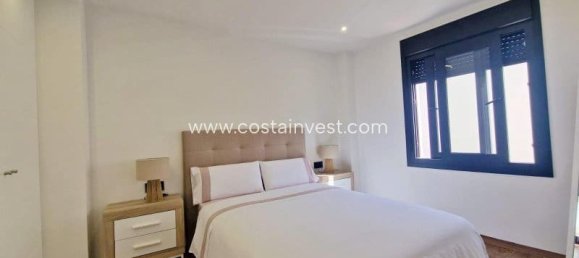 Casa de 3 dormitorios en Torrevieja, Spain No. 182087 7