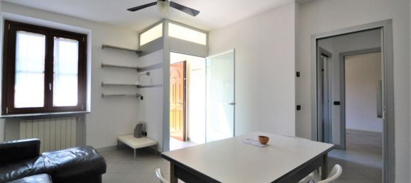 2-salle Appartement à Vittuone, Italy No. 74492 3
