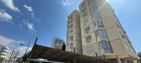 2 bedrooms Apartment in Agios Tychonas, Cyprus No. 1469 3