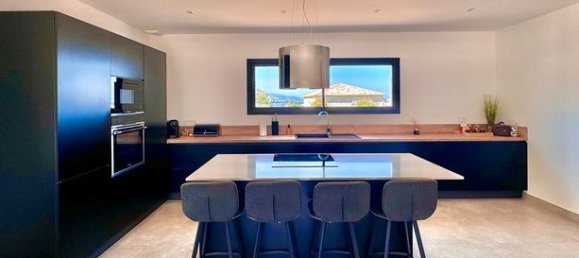 3 bedrooms House in Penta-di-Casinca, France No. 355747 5