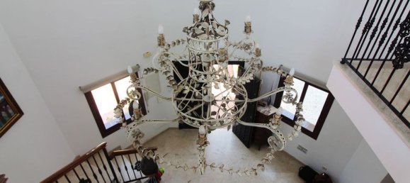 3 Schlafzimmer Villa in Estepona, Spain, Nr. 186108 2