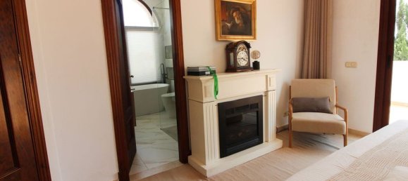 3 Schlafzimmer Villa in Estepona, Spain, Nr. 186108 19