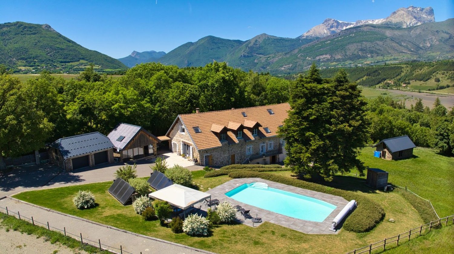 Castelos T6 em Hautes-Alpes, France N.º 295660