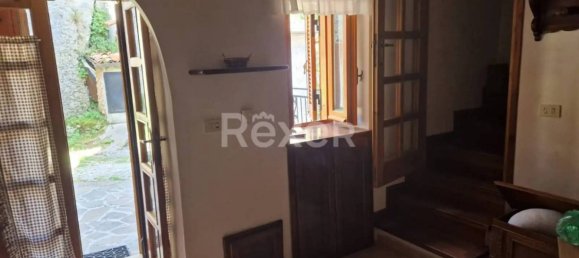 2 bedrooms House in Rocca di Botte, Italy No. 294657 2