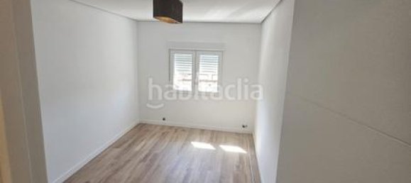 3 bedrooms Apartment in Esplugues de Llobregat, Spain No. 153881 2