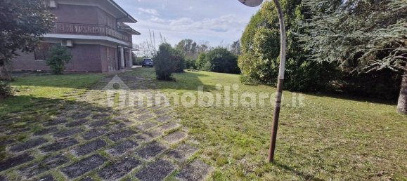 5 غرف نوم فيلا في Latina, Italy رقم 161121 19