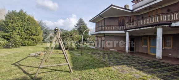 5 غرف نوم فيلا في Latina, Italy رقم 161121 2