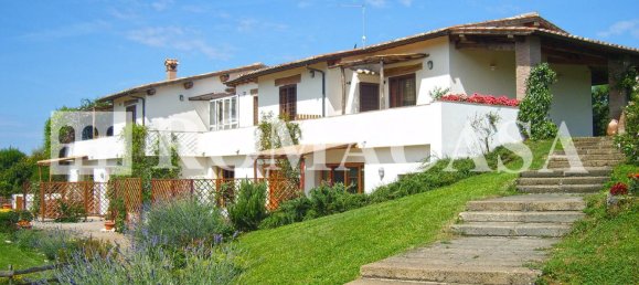 Villa de 10 dormitorios en Monterosi, Italy No. 177058 39