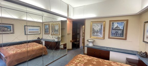 Apartamento de 6 habitaciónes en Florence, Italy No. 14434 25