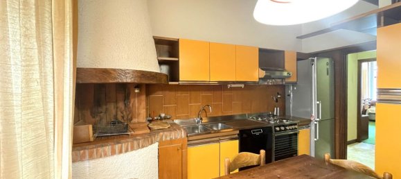 Apartamento de 6 habitaciónes en Florence, Italy No. 14434 16