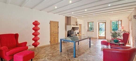  Castillos de 5 dormitorios en Montrevel-en-Bresse, France No. 311509 7