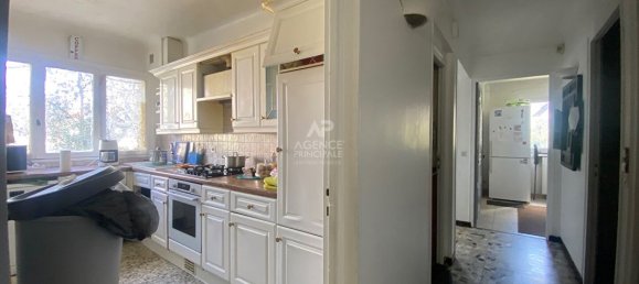 6 bedrooms House in Nanterre, France No. 184814 13