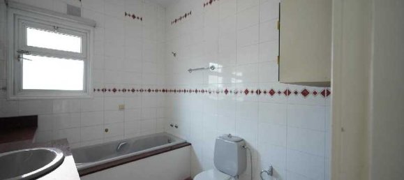 4 Schlafzimmer Haus in Strovolos, Cyprus, Nr. 15741 10