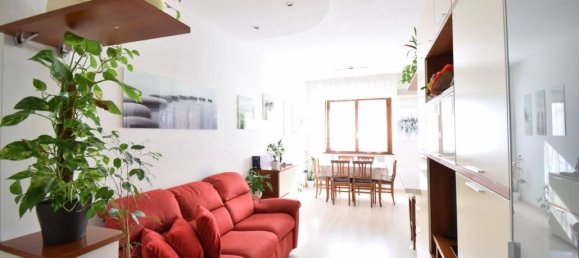 2 bedrooms Apartment in Morrovalle, Italy No. 148035 4