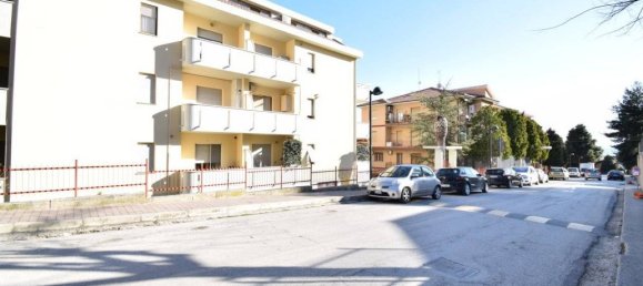 2 bedrooms Apartment in Morrovalle, Italy No. 148035 19
