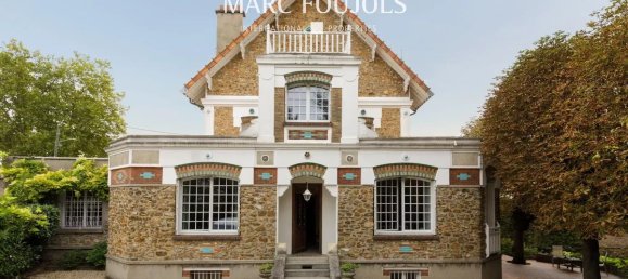 5 bedrooms Villa in Yerres, France No. 181553 2