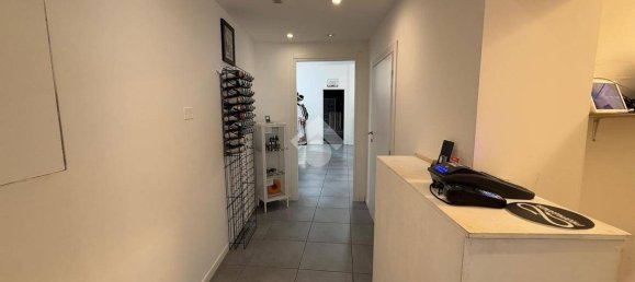 250m² Office in Forlì, Italy No. 303478 10