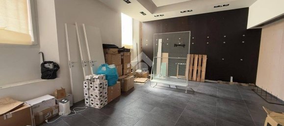 250m² Office in Forlì, Italy No. 303478 13