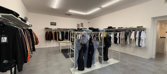 250m² Office in Forlì, Italy No. 303478 7