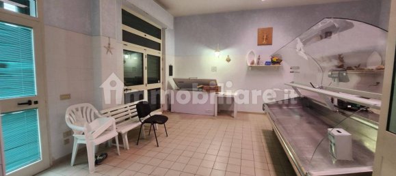 2غرفة عقار تجاري في Campomarino, Italy رقم 138464 6