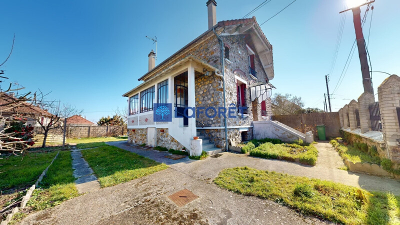 3 bedrooms House in Savigny-sur-Orge, France No. 127626