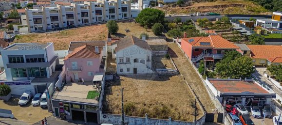 4 bedrooms House in Loures, Portugal No. 46401 10