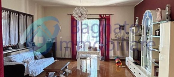 3 bedrooms Villa in Piedmont, Italy No. 379875 4