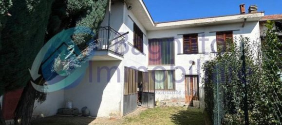 3 bedrooms Villa in Piedmont, Italy No. 379875 18