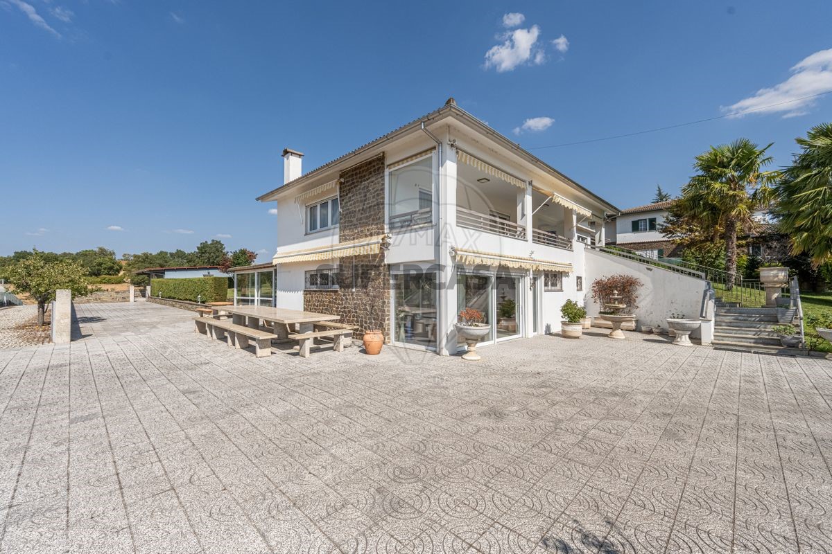 3 bedrooms House in Braganca, Portugal No. 348345