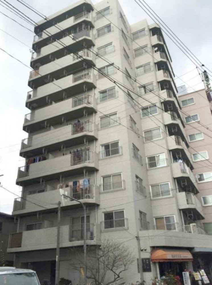 Studio in Kosaka, Japan No. 2895