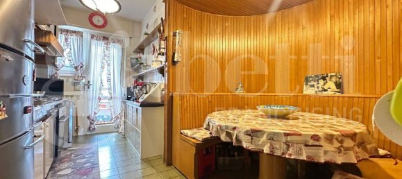4 rooms Apartment in Rome, Italy No. 311253 8